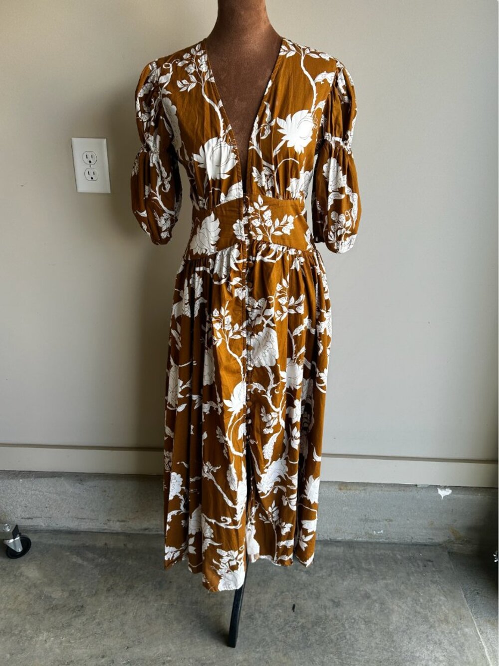SHEIN Floral Puff Sleeve Dress Beige & Brown